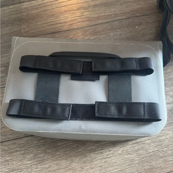 Yeti Hopper Backflip Cooler + Yeti Sidekick Dry - Picture 2 of 9